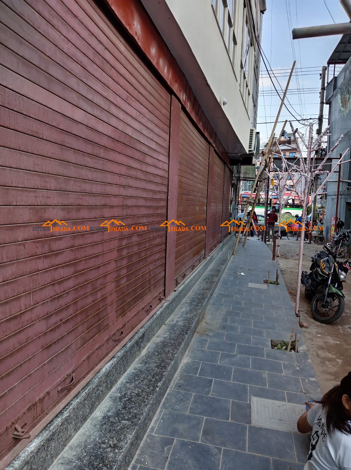 Shutter available for rent in Gongabu