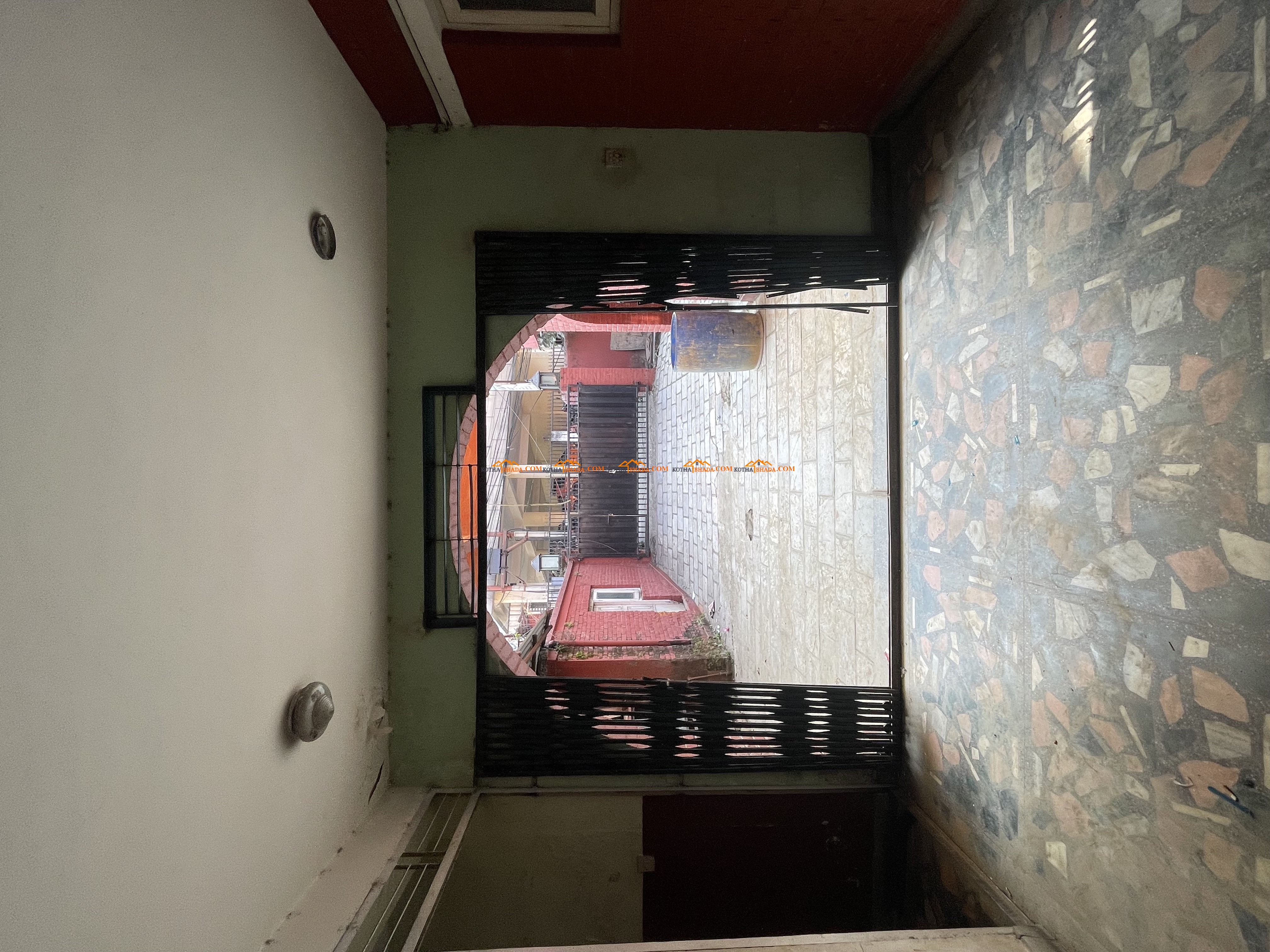 House available for rent for commericial use in Sinamangal