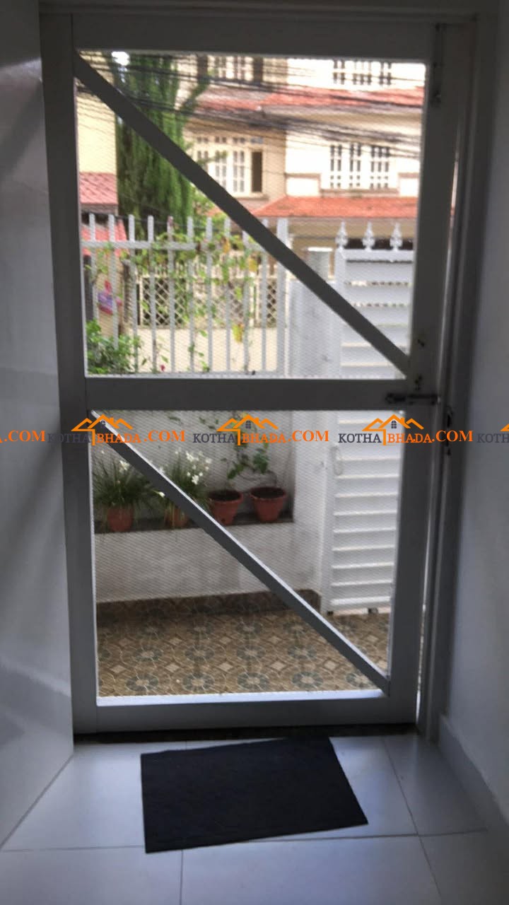 3bhk flat now available in dhapasi height  sairam chok ward no 4 rent only @30k