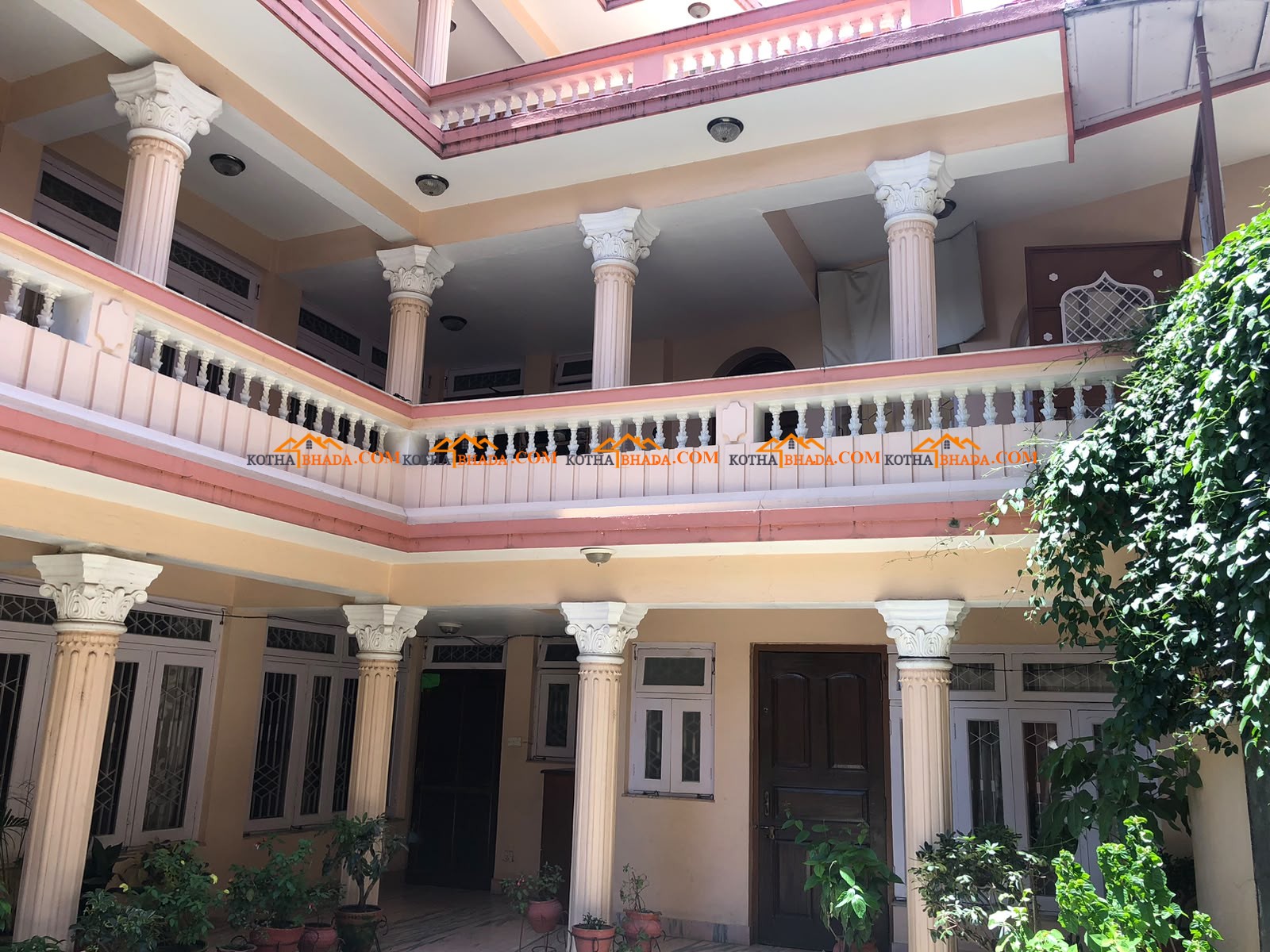 Fully furnished flat available in Lainchaur Rent Only @60k